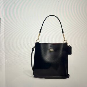 Mollie bucket bag